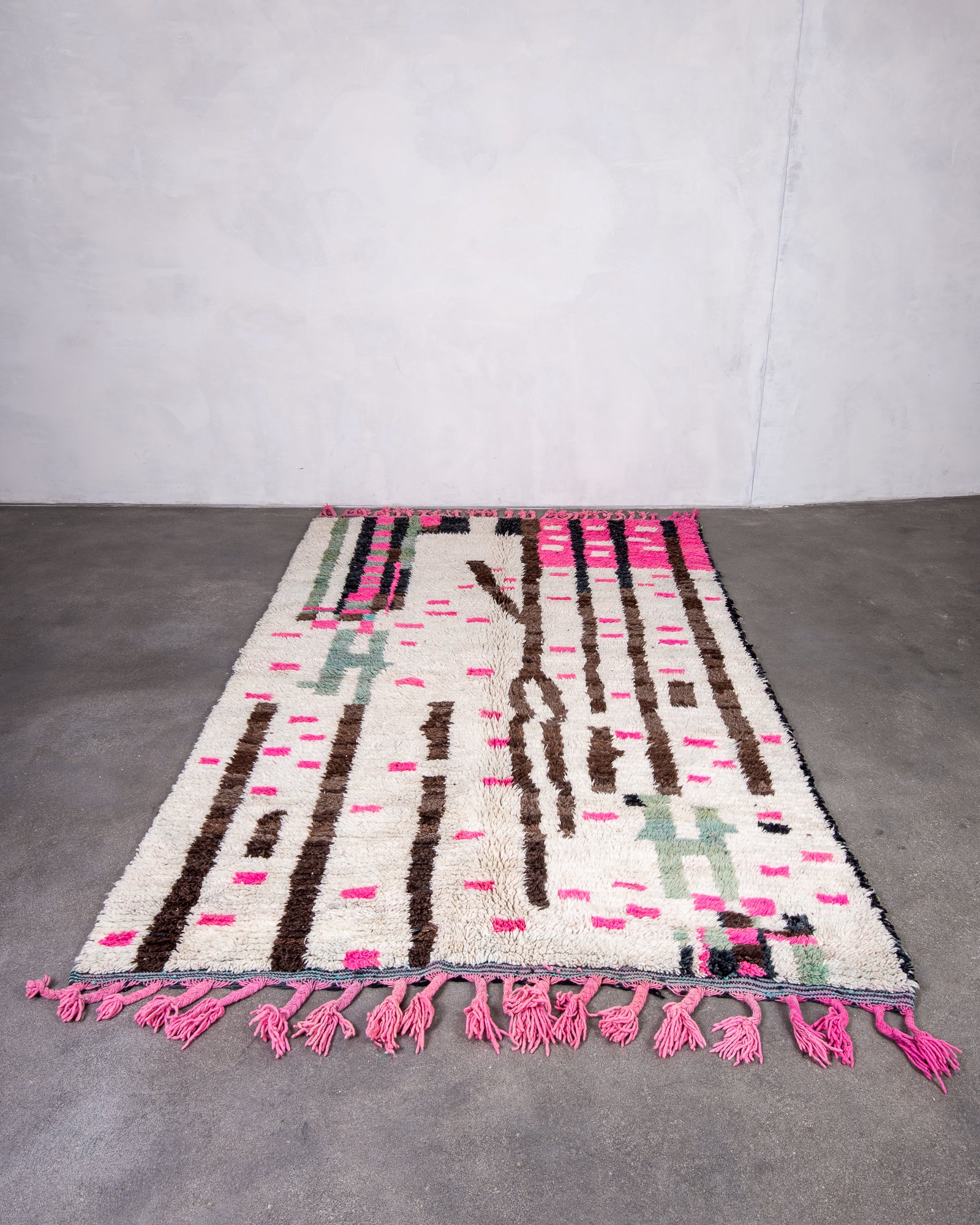 Modern designer handcrafted Berber rug from morocco Boujad with beautiful colors and patterns